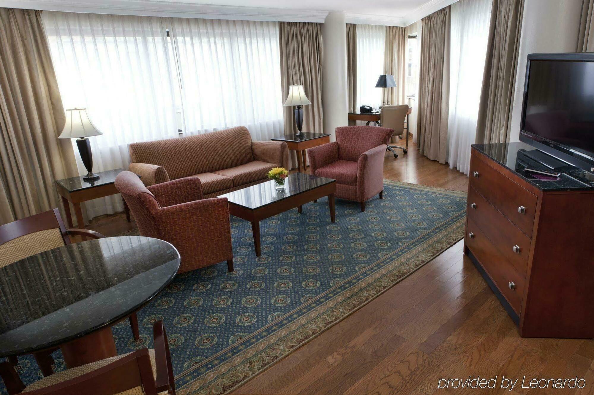 Delta Hotels By Marriott Richmond Downtown Eksteriør billede